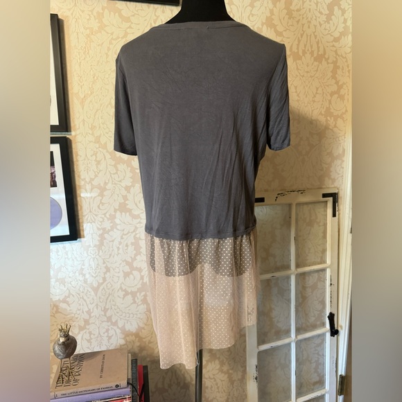 Super Cute Cloud Chaser Peplum Top With Asymmetric Pink Lace Skirt! - Picture 5 of 12